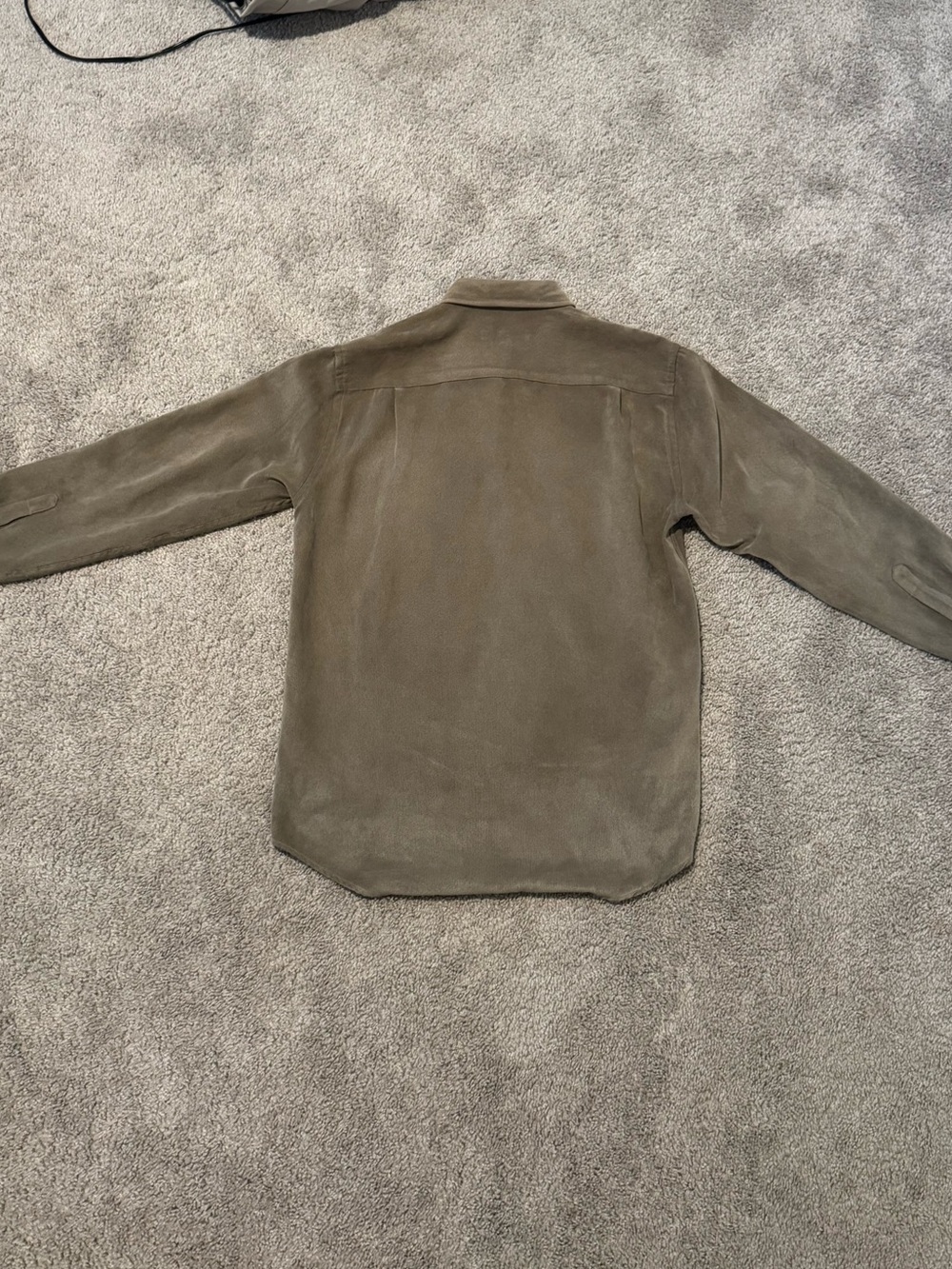 Geoffrey Beene Olive Green Long-Sleeve Button-Down Shirt - Picture 2 of 3